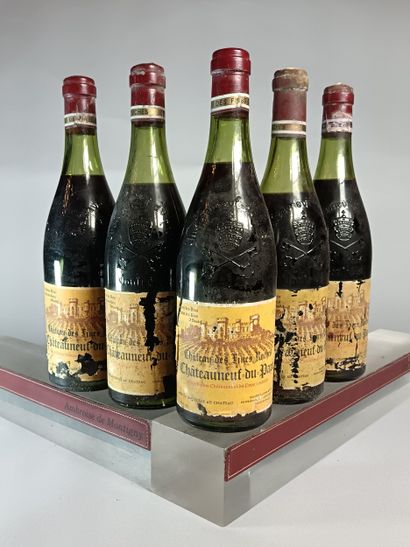 5 Bottles CHÂTEAUNEUF DU PAPE 1970
- Château...