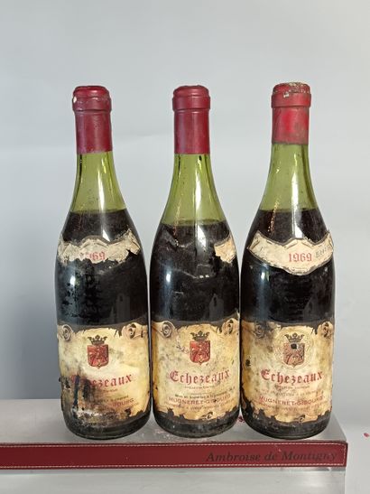 3 Bouteilles ECHEZEAUX Grand cru 1969
- MUGNERET...