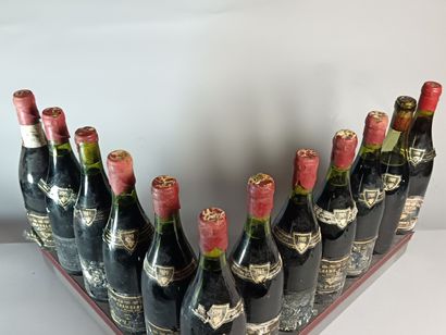 12 Bouteilles CHAMBERTIN Grand Cru 1989
-...