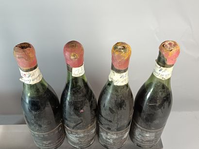 4 Bouteilles CHAMBERTIN Grand Cru 1972
-...