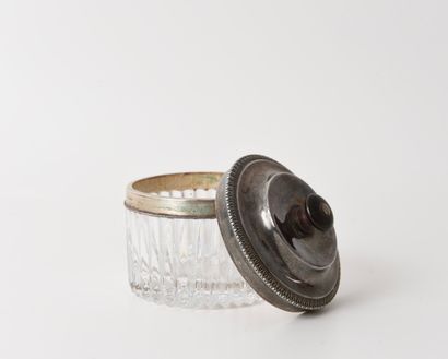 SILVER. Sugar bowl in silver and cut glass....