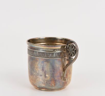 Silver cup and saucer. 26016 - 5.
Christening...