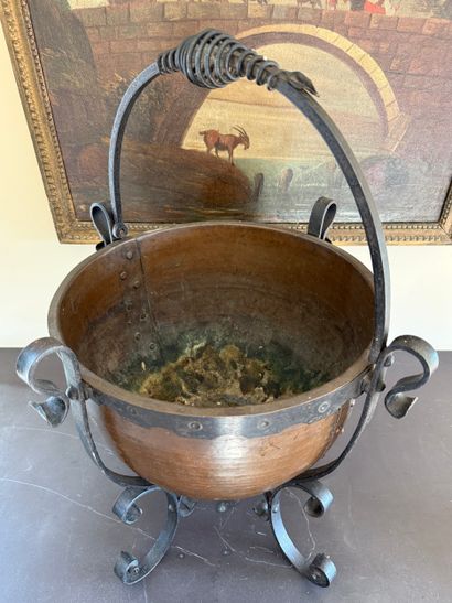 Art-Nouveau. Inv 26016-48. English coal bucket...