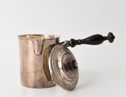 SILVER. Small silver coffee pot. Inv 26016-3
Interior...