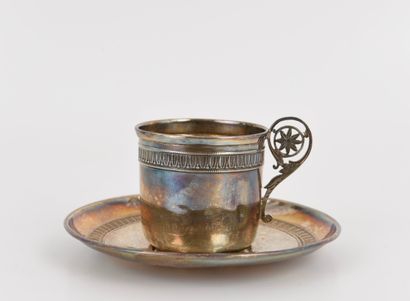 Silver cup and saucer. 26016 - 5.
Christening...