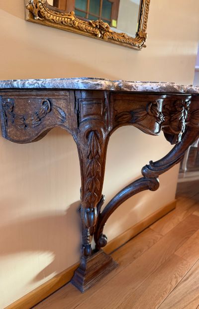 Wall bracket. Inv 26016-46.
Nice console...