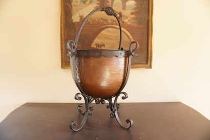 Art-Nouveau. Inv 26016-48. English coal bucket...