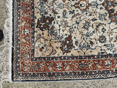Carpets. Iran - Persia. Inv 40 CL 26007....