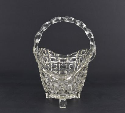 CHENEE. Panier en verre pincé. Fin 19e. Probablement...