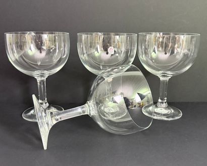 Cristalerie ZWIESEL. 4 large fruit bowls.
Dim...