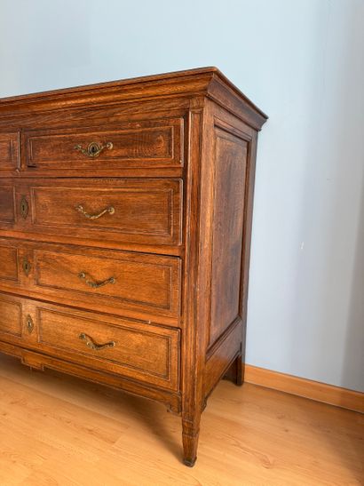 LIEGE. Chest of drawers LXVI. Inv: 26016-49.
Nice...
