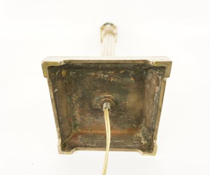 SILVER METAL. Large lamp base in silver-plated...