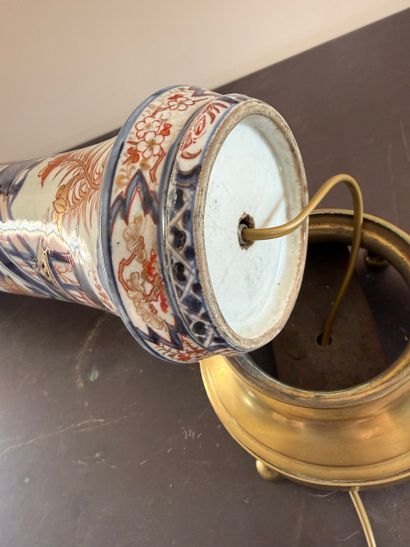 CHINE. Inv 26016-14. Vase monté en lampe...