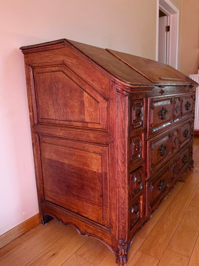 Chest of drawers Inv 26016-29.
Piece of furniture...