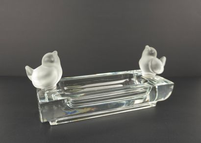 SEVRE. Coupe ou vide poche en cristal. 
Deux...