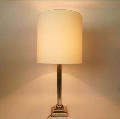 SILVER METAL. Large lamp base in silver-plated...