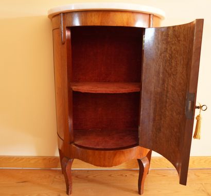 SPA. Inv 26016-51. Small half-moon cabinet....