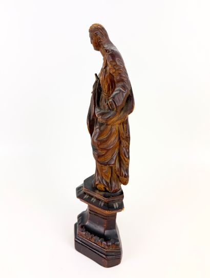Bois sculpté. Inv 26016-55. 
Sculpture religieuse...