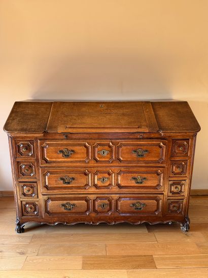 Chest of drawers Inv 26016-29.
Piece of furniture...