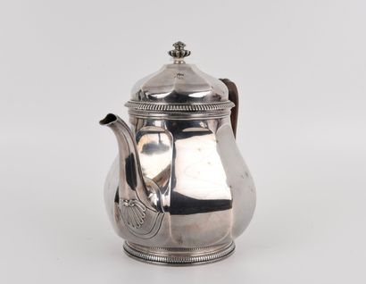 SILVER. Silver coffee service. Inv 26016-6.
Composed...