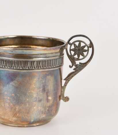 Silver cup and saucer. 26016 - 5.
Christening...