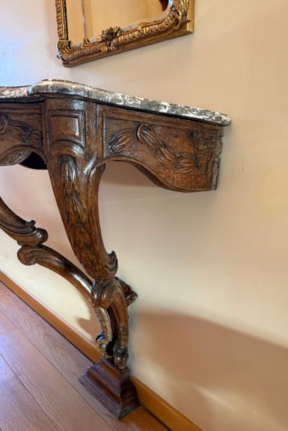 Wall bracket. Inv 26016-46.
Nice console...