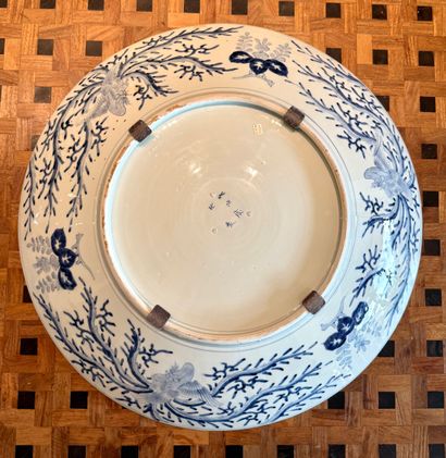 CHINE. XVIIIe ou début XIXe. Grand plat en...