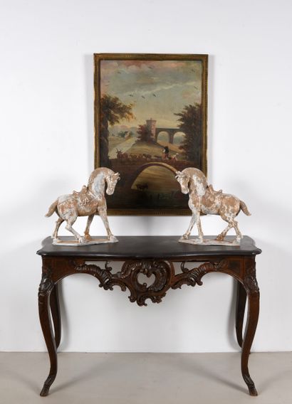 Chine. 2 grands chevaux en terre cuite.
Dimensions...