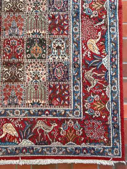 Persian rug. BidJar. Inv. N°9 V 26007.
High...