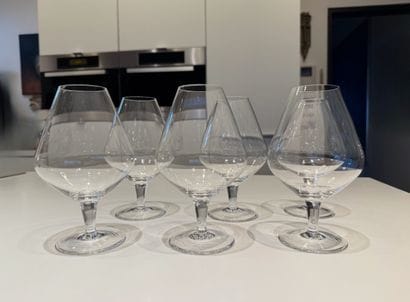 LES IMPITOYABLES. Tasting glasses.

9 glasses,...