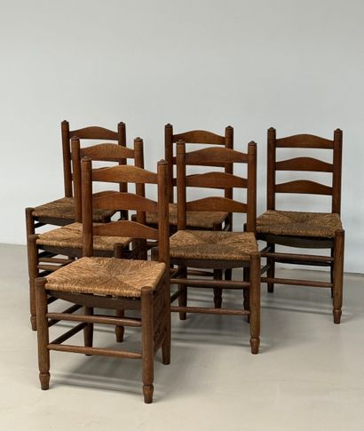 6 oak chairs with mulch bottom. Inv. N° 12...
