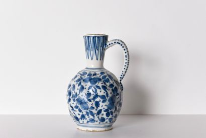 DELFT. Pitcher. Inv 26016-22.
Period : Early...