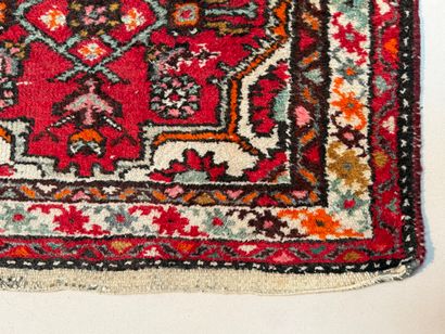PERSIA. Persian rug. Corridor. N° 25024-14....