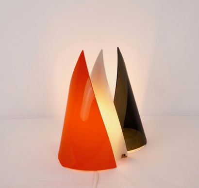 Table lamp representing three sails. H 25...