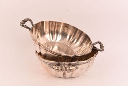 SILVER METAL. WISKEMAN for Bronfort, Liège.
Two...