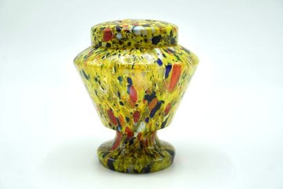 PIQUE FLEURS 030 (small). Lid in multicolored...
