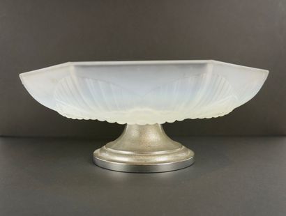 JULIEN France. Octagonal opalescent glass...