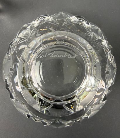 VAL SAINT LAMBERT, VSL.
A dish with a gold-gilded...