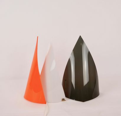 Table lamp representing three sails. H 25...
