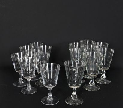 Val Saint Lambert, VSL. 
8 glasses H 13cm
8...