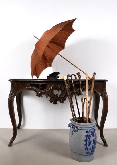 SWAINE CO London. 6 canes and a lady's parasol...