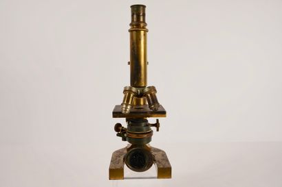 E.LEITZ WETZLAR. Brass microscope in original...