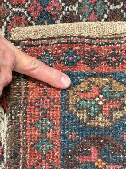 CAUCASZ. N° 25024-18. 
Antique hand-knotted...
