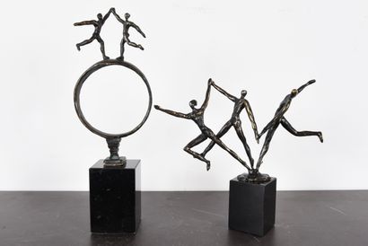 Sculpture, N°Inv: 24002. 
Set of 2 brass...