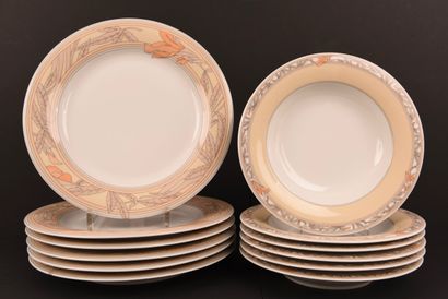 Hutschenreuther Germany. 
Porcelain.
6 large...