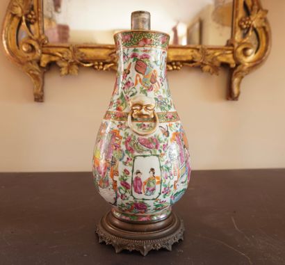 CHINA. Inv 26016-14. Vase mounted as a quinquet...