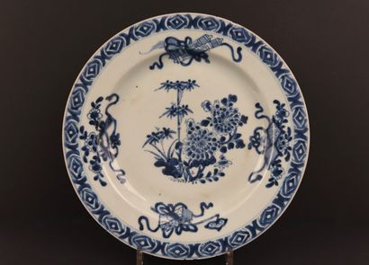 CHINA. 18th century. China blue and white...