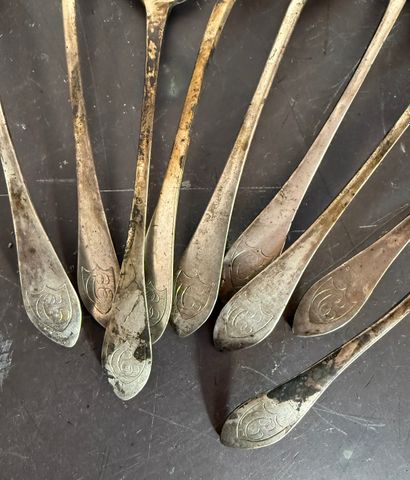 SILVER. Series of small spoons. N° 26016-67.
Twelve...