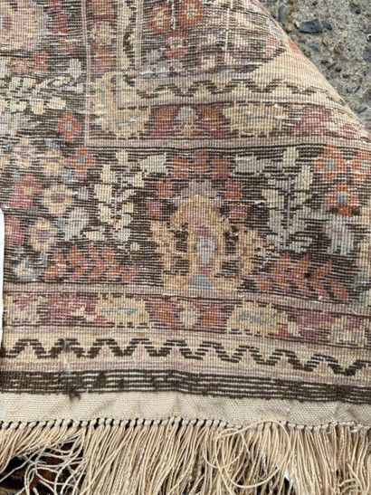 Carpets. Iran or asia. Inv 38 CL 26007. Kirman....