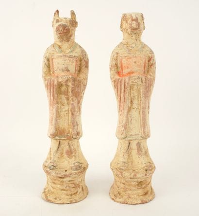 CHINA. 2 terracotta statuettes representing...